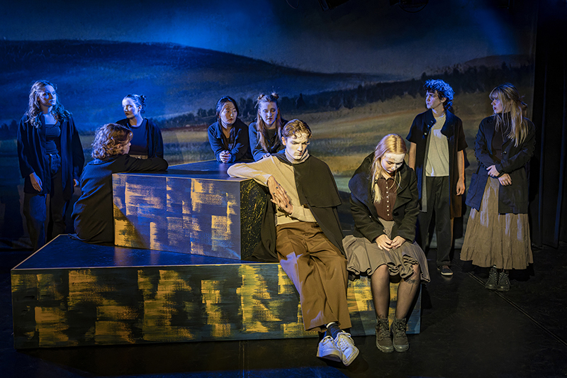 v.l.n.r.: Vanessa Schubert, Emily Röhner, Julina Oehme, Ke Xin Celine Chen, Kristin Liebscht, Leo Tennler, Leni Sommerfeld, Griffin Weiß und Johanna Fiedler.</br>

Foto: Dirk Rückschloß/Pixore Photography