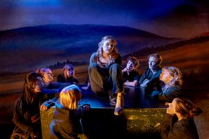 v.l.n.r.: Ke Xin Celine Chen, Kristin Liebscht, Leni Sommerfeld, Johanna Fiedler, Vanessa Schubert, Griffin Weiß, Leo Tennler, Emily Röhner und Julina Oehme.</br>

Foto: Dirk Rückschloß/Pixore Photography