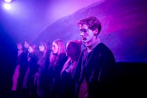 v.l.n.r.: Emily Röhner, Vanessa Schubert, Leni Sommerfeld, Julina Oehme, Ke Xin Celine Chen, Ayleen Schubert, Kristin Liebscht und Leo Tennler.</br>

Foto: Dirk Rückschloß/Pixore Photography