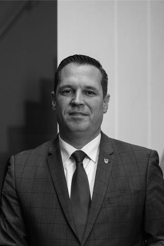 Liebe Theaterfreundinnen und -freunde,